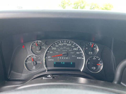 2025 Chevrolet Express 3500