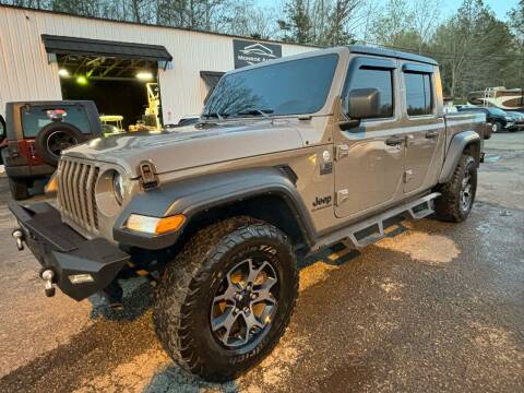 2020 Jeep Gladiator for sale at Monroe Auto's, LLC in Parsons TN