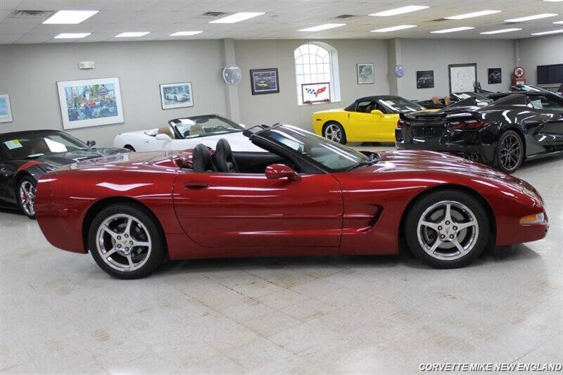 2004 Chevrolet Corvette 11