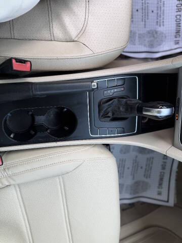 2013 Volkswagen Passat Wolfsburg Edition