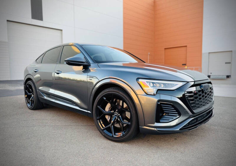 2024 Audi Q8 Sportback e-tron quattro Premium S line