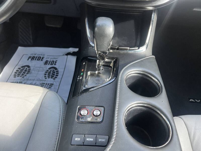 2018 Toyota Avalon XLE