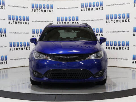 2020 Chrysler Pacifica Touring L