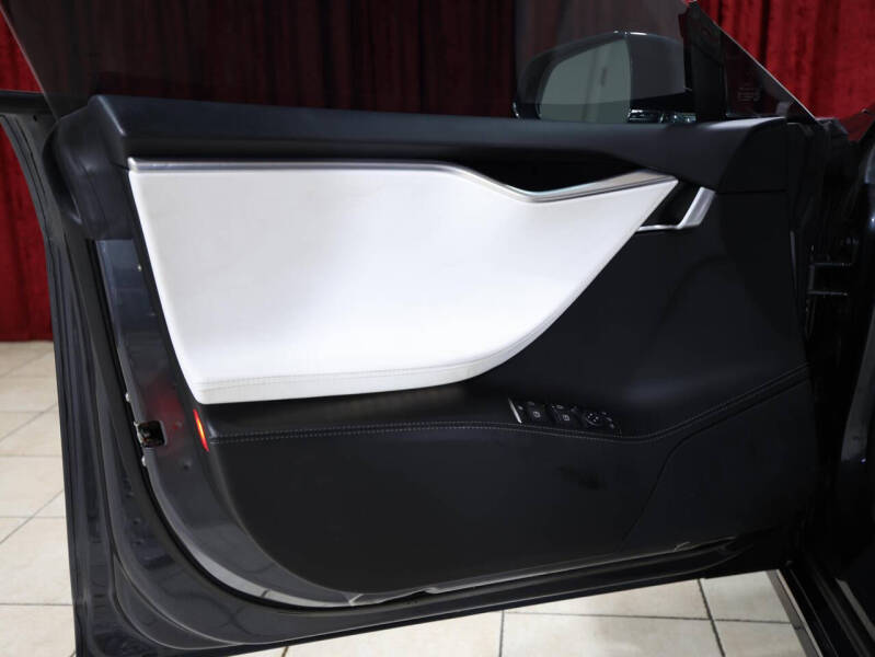 2017 Tesla Model S