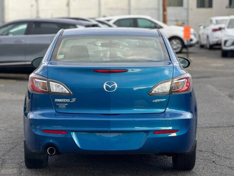 2012 Mazda MAZDA3 i Touring