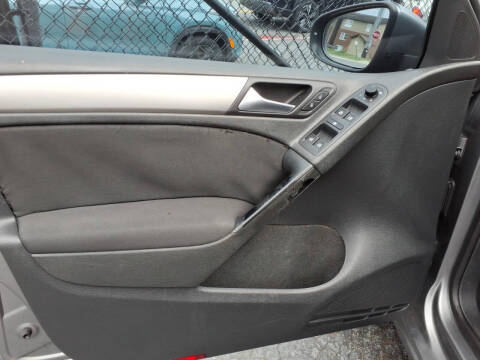 2011 Volkswagen Golf 2.5L