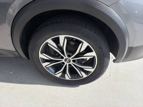 2019 Infiniti QX30 Luxe
