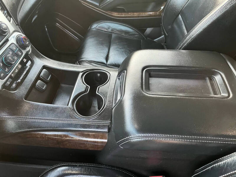 2016 Chevrolet Suburban LS