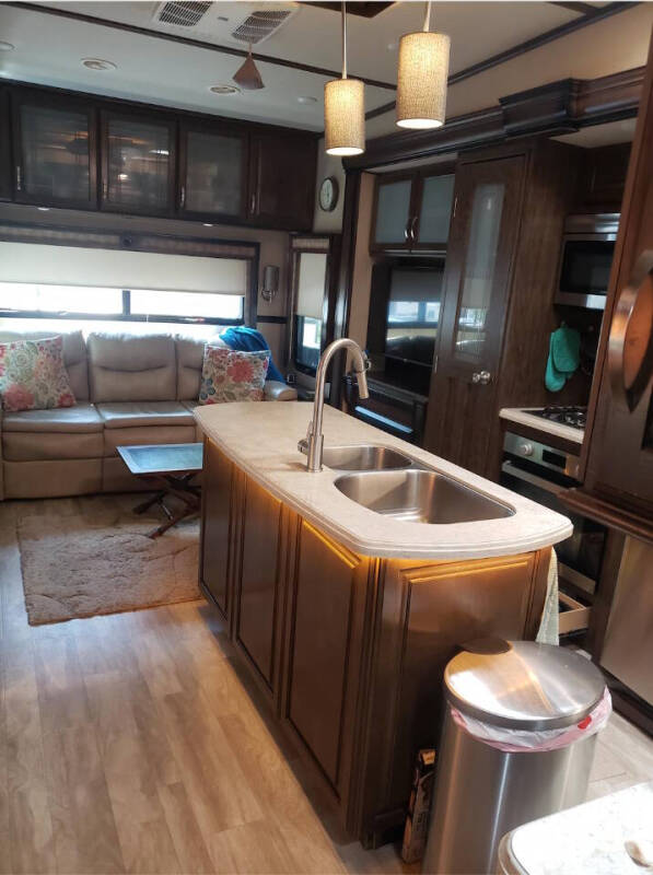 2019 Grand Design RV Solitude 377MBS