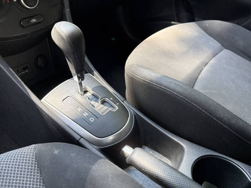 2013 Hyundai Accent GS