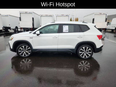 2024 Volkswagen Taos SE