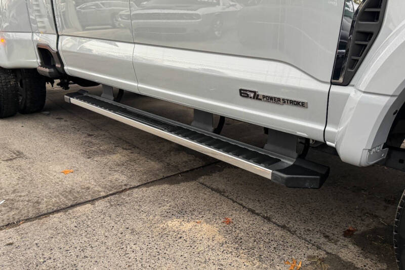 2025 Ford F-450 Super Duty Lariat