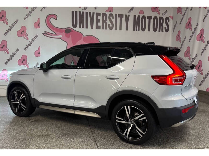 2021 Volvo XC40 T5 R-Design