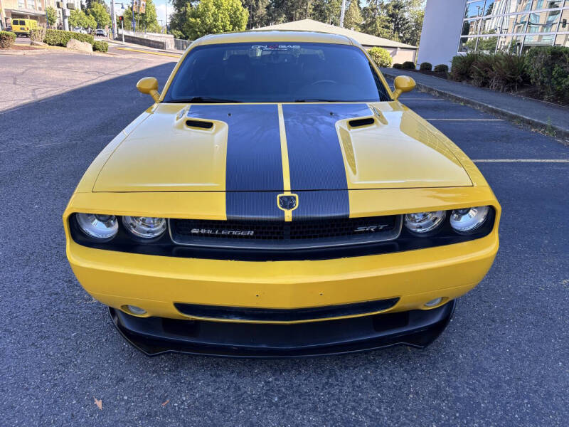 2010 Dodge Challenger SRT8