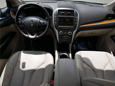 2017 Lincoln MKC Select