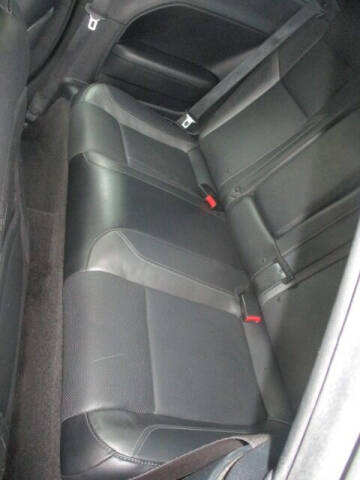 2015 Dodge Challenger SXT Plus