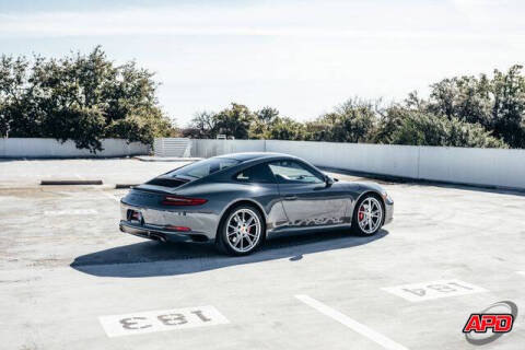 2017 Porsche 911 Carrera
