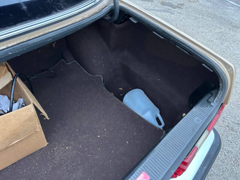 1984 Mercedes-Benz 300-Class 300 SD