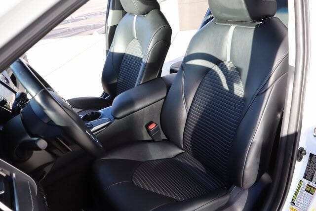 2018 Toyota Camry SE