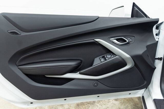 2023 Chevrolet Camaro LT1