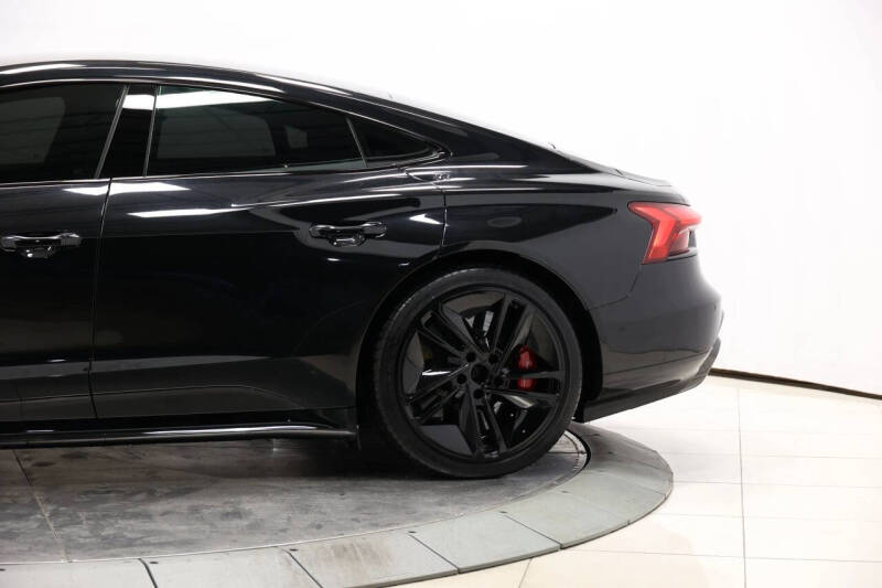 2022 Audi RS e-tron GT quattro