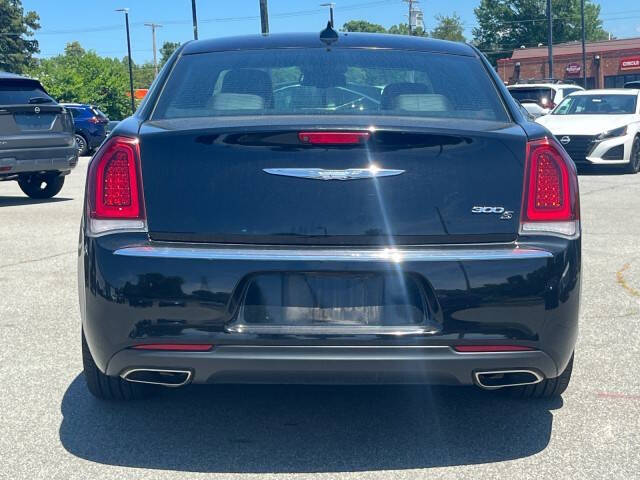 2019 Chrysler 300 S