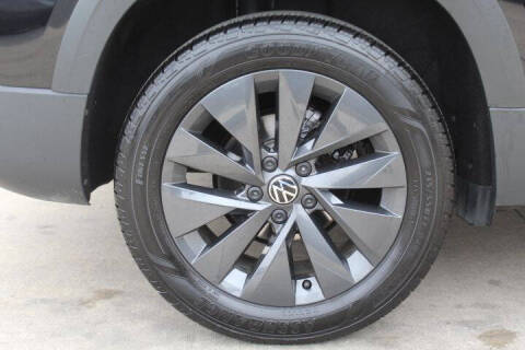 2024 Volkswagen Taos S