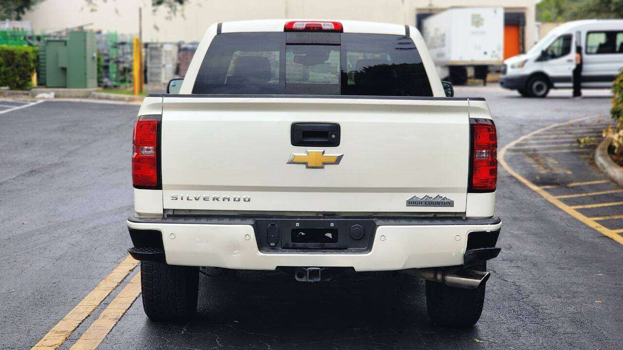 2014 CHEVROLET Silverado Pickup - $18,990