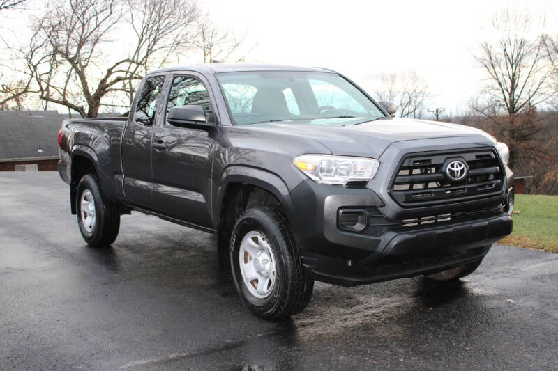 2017 Toyota Tacoma SR