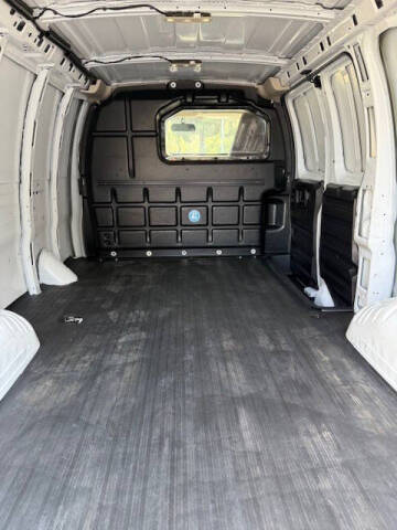 2022 Chevrolet Express 3500