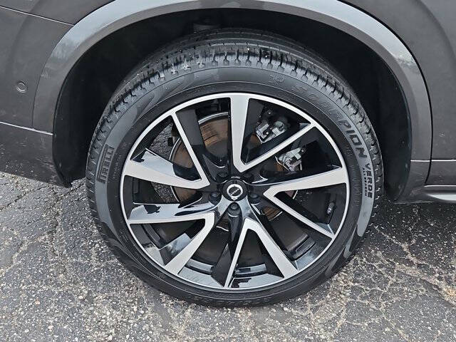2024 Volvo XC90 B5 Plus Bright Theme