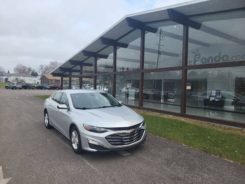 2022 Chevrolet Malibu for sale at DrivePanda.com in Dekalb IL