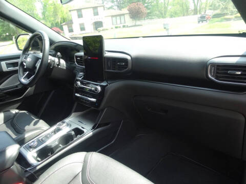 2022 Ford Explorer ST