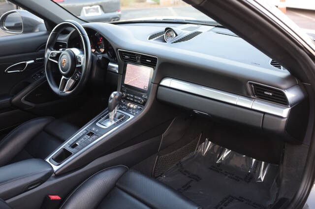 2017 Porsche 911 Carrera 4S