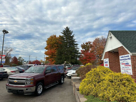 2014 Chevrolet Silverado 1500 for sale at Direct Sales & Leasing in Youngstown OH