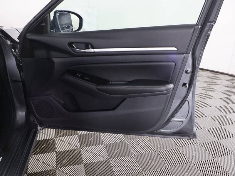 2024 Nissan Altima 2.5 SL