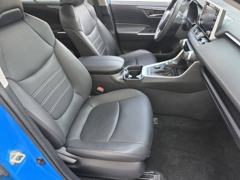 2021 Toyota RAV4 Hybrid XLE Premium