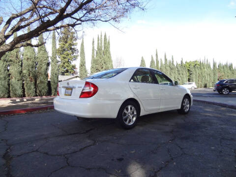 2004 Toyota Camry LE