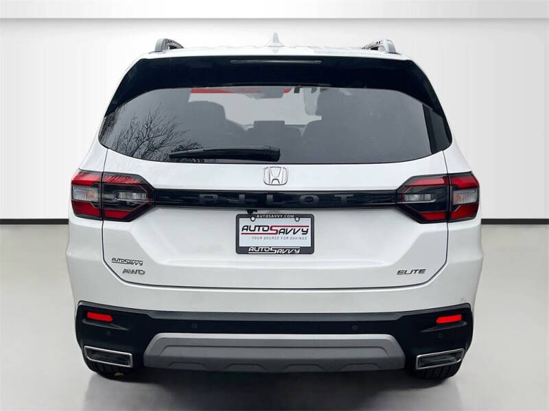 2023 Honda Pilot Elite