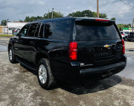 2017 Chevrolet Suburban LT