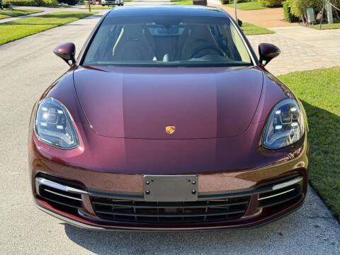 2018 Porsche Panamera 4 Executive