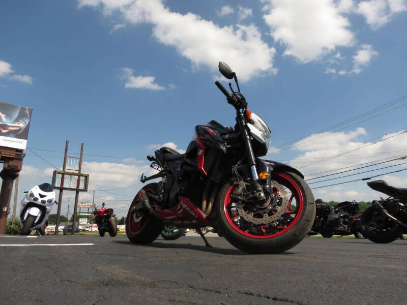 2020 Suzuki GSX-S750M0