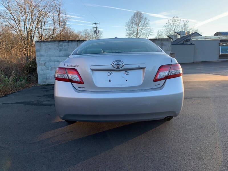 2011 Toyota Camry LE