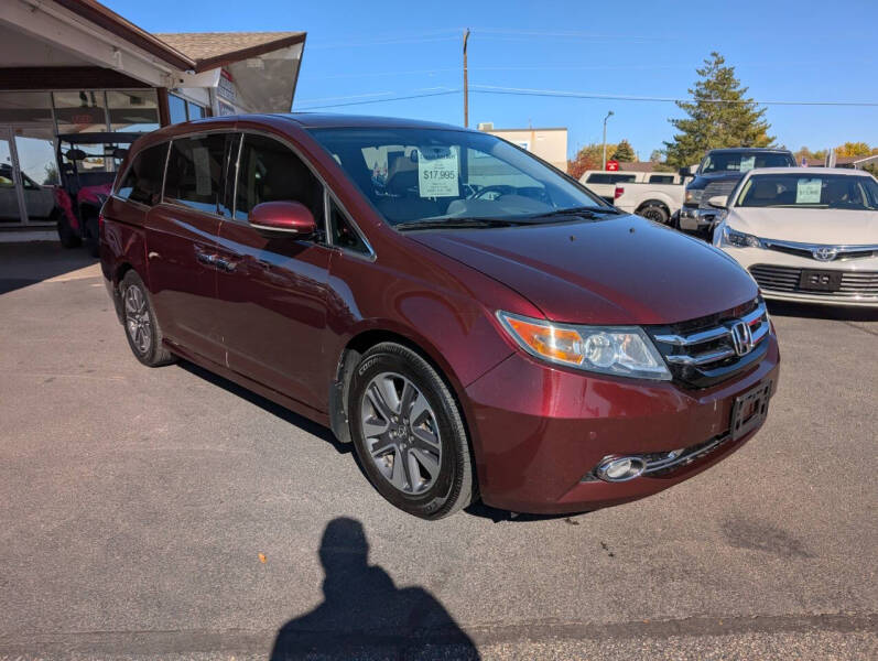 2016 Honda Odyssey Touring's photo