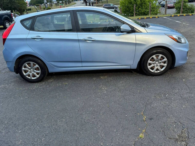 2013 Hyundai Accent GS