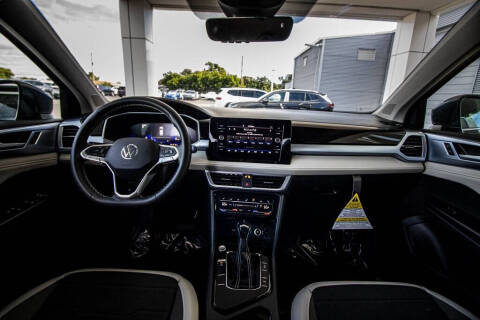 2026 Volkswagen Taos SE