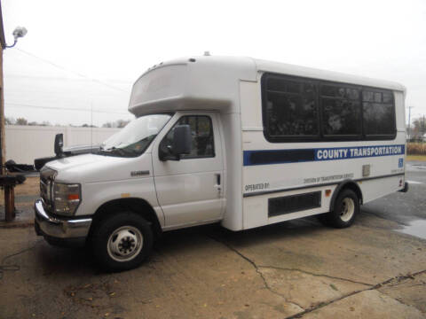 2013 Ford E-Series E-450 SD