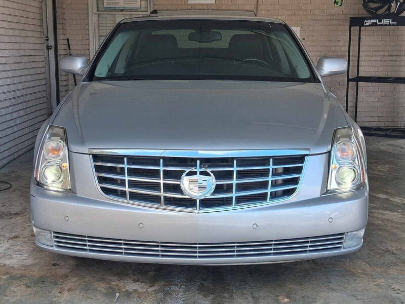 2009 Cadillac DTS Luxury 5-Passenger