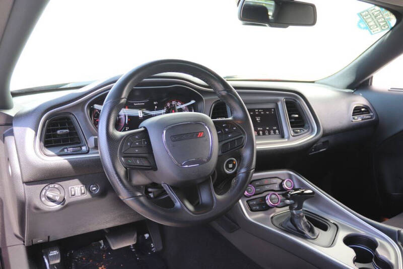 2022 Dodge Challenger SXT