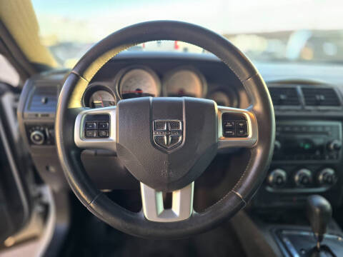 2014 Dodge Challenger SXT